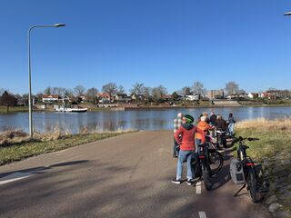 An der Fähre bei Kessel